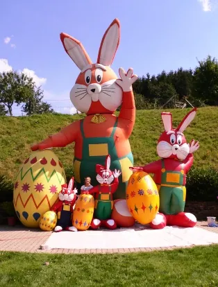 Osterhase Werbefigur für Frühlings- und Osteraktionen